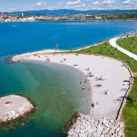 Abby * Capodistria